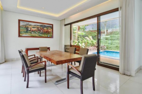 Oyama City View Villa 4 bedrooms with a private swimming pool